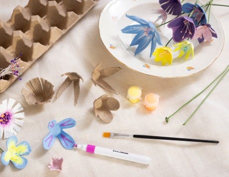 Image d'inspiration - Les fleurs de Pâques sont produites par des plateaux à œufs