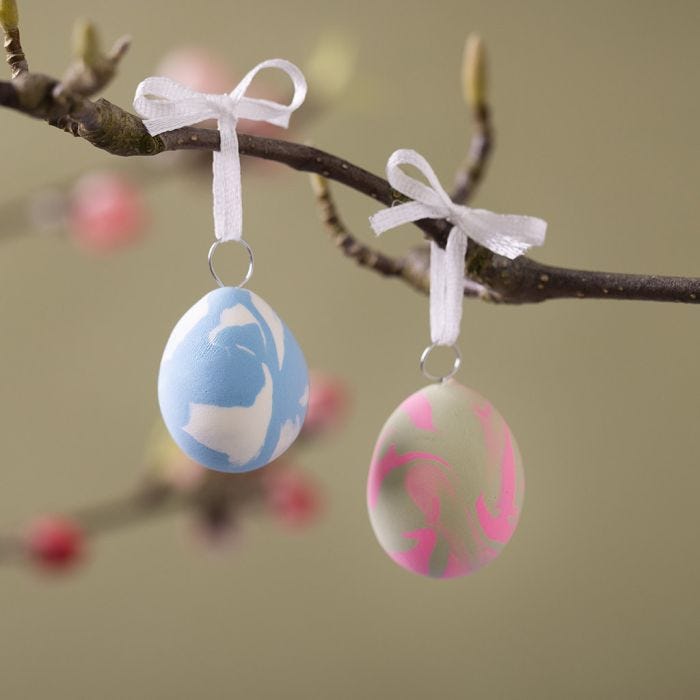 Œufs de Pâques marbrés en pâte Silk Clay®®
