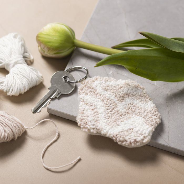 Porte-clé réalisé avec la technique de punch needle