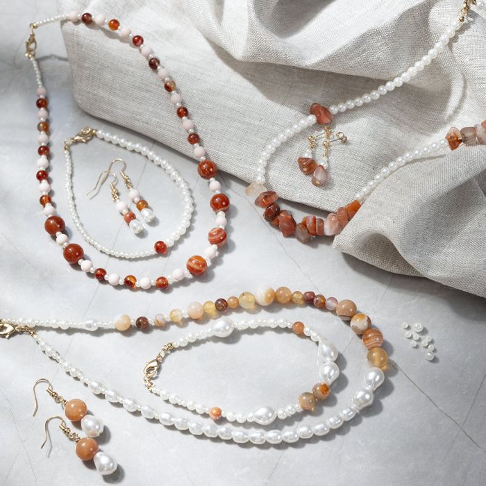 Bijoux en agate et perles de cire