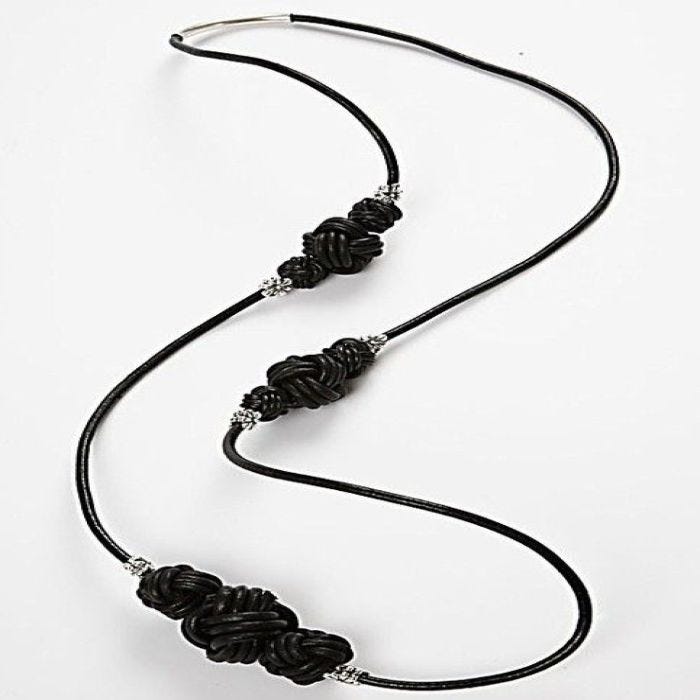 Chain with monkey’s fist knots