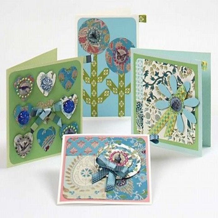 Cartes aux divers motifs
