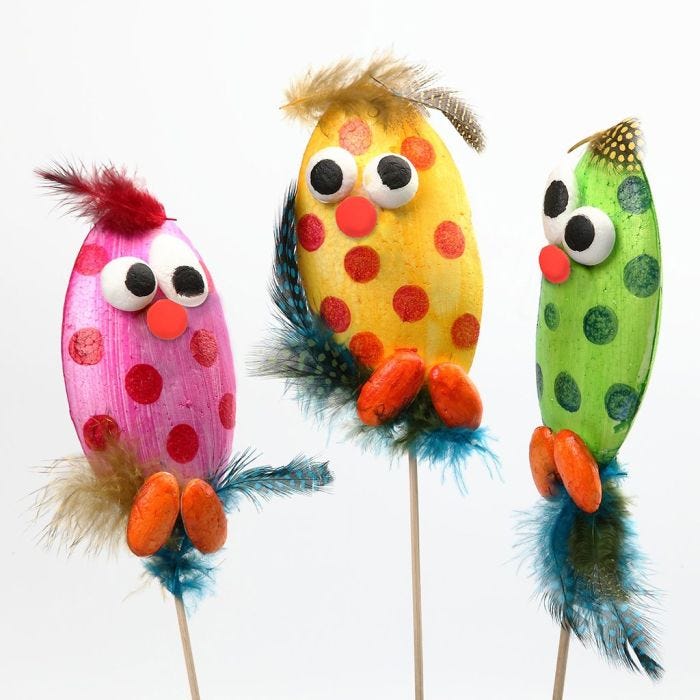 Poussins sur bâtons