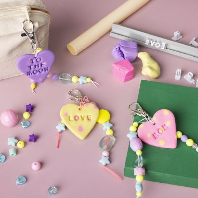 Adorables breloques en argile et en perles