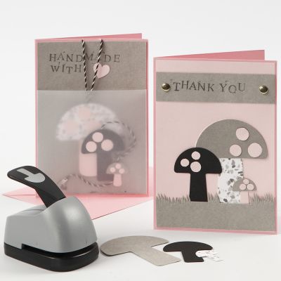 Cartes de vœux avec des champignons en papier simili cuir perforé