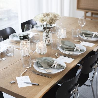 Décorations de table aux couleurs naturelles