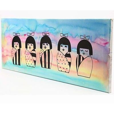 Une peinture avec des poupées japonaises de Kokeshi