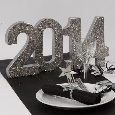 Décorations de table pailletées pour le Nouvel An
