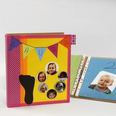 Un livre à spirales pour scrapbooking avec pages en papier cartonné Color Bar