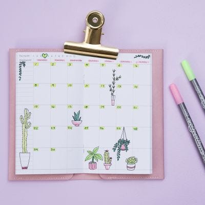 Un calendrier hebdomadaire décoré
