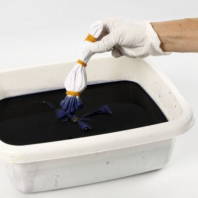 Comment faire du tie-dye avec des élastiques