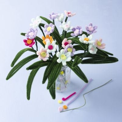 Fleurs en fil chenille faciles à réaliser