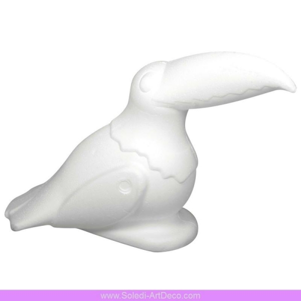 Toucan en polystyrène, hauteur 17 cm, longueur 23 cm - Photo n°1