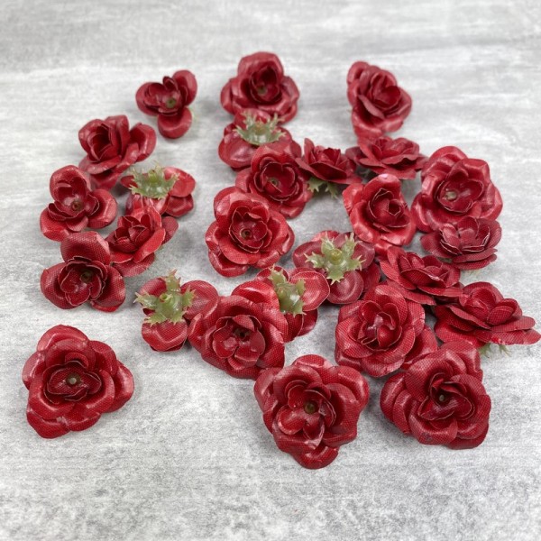 Lot de 28 Têtes de Rose rouge plastifiée, à épandre, diam. 1,5 cm - Photo n°1