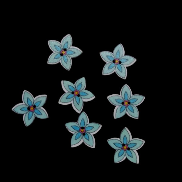 7 Boutons en bois - fleur bleu clair - 18mm - bri515 - Photo n°1