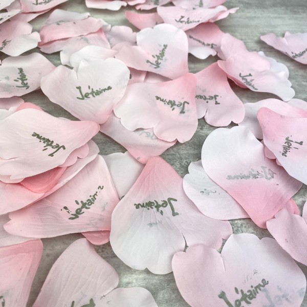 Sachet de 72 pétales de rose en tissu, 6 cm, inscription je t'aime - Photo n°2