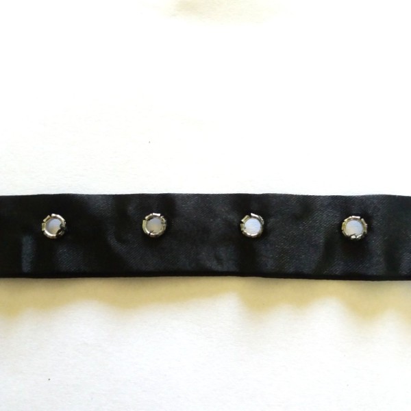 1M de ruban noir à oeillets argenté - polyester et métal - 20mm - ab2118 - Photo n°1