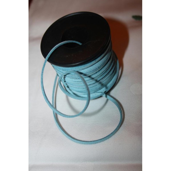 1 M de suédine (daim artificiel) lacet turquoise clair (belu clair) 3 mm - Photo n°1