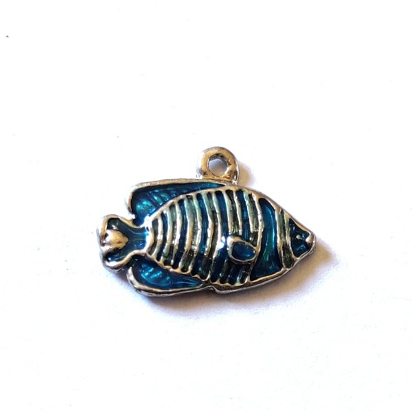 1 Breloque poisson bleu / argenté - métal & émail - 20x14mm - b92 - Photo n°1