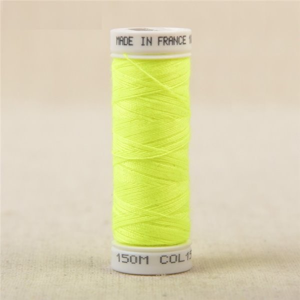 Fil jaune fluo polyester 150m Made in France Oeko-Tex - Photo n°1