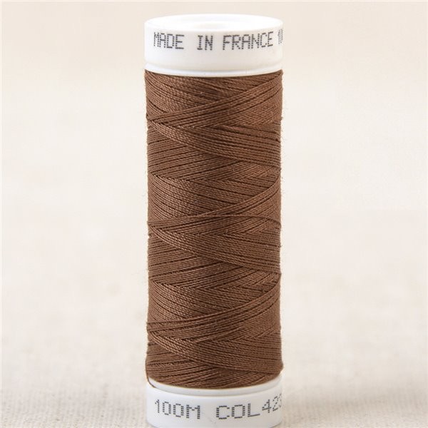 Fil à coudre polyester 100m made in France - marron cognac 423 - Photo n°1