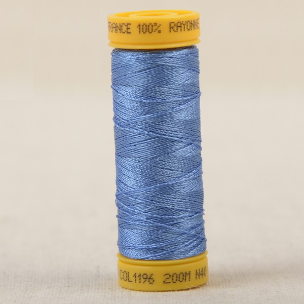 Bobine fil à broder 100% viscose 200m - Bleu Acier C196 - Photo n°1