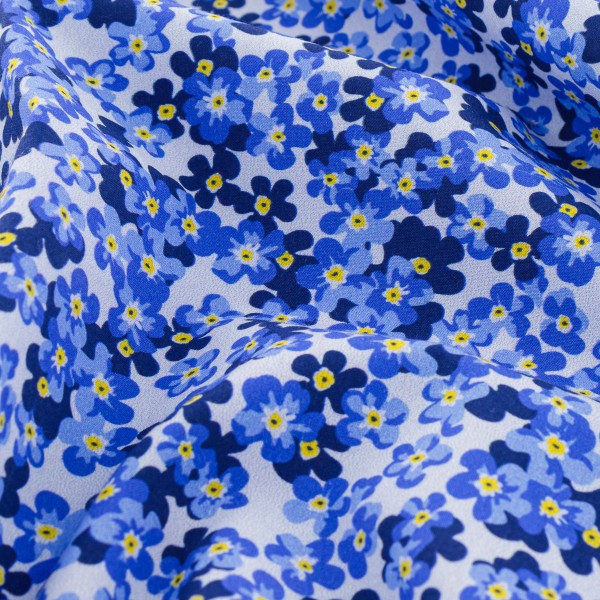Tissu Popeline de coton - Fleurs Bleues - Vendu par 10 cm - Photo n°6