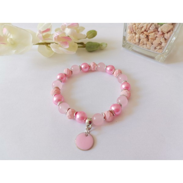 Kit bracelet fil élastique et perles en verre rose - Photo n°1