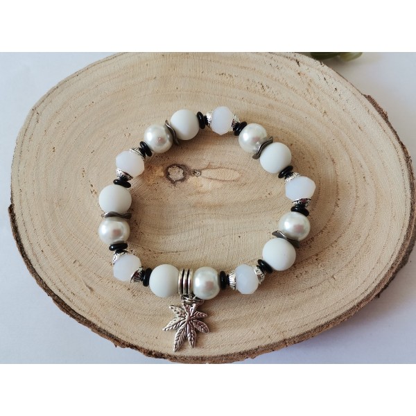 Kit bracelet fil élastique et perles en verre blanche - Photo n°3