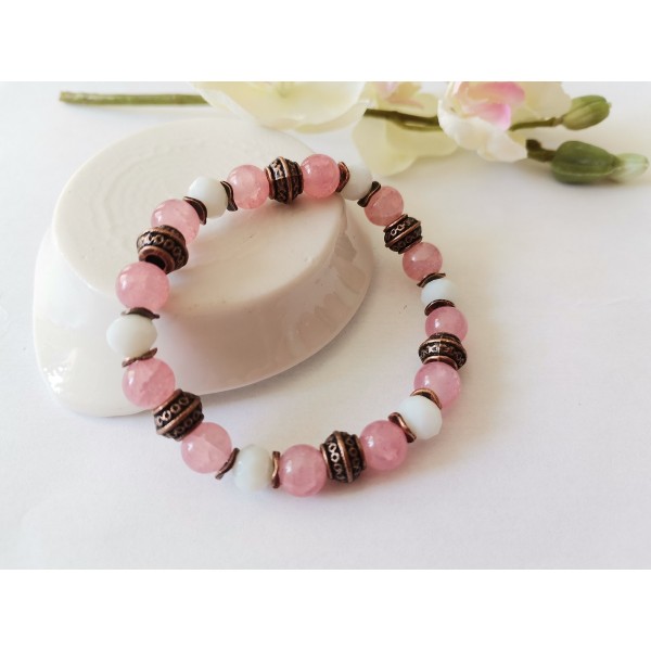 Kit bracelet fil élastique et perles en verre rose et blanche - Photo n°2