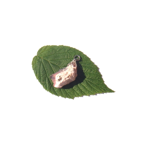 Pendentif Opale Rose Pérou brute 3.8 CM de hauteur x 1.5 MM - Photo n°3