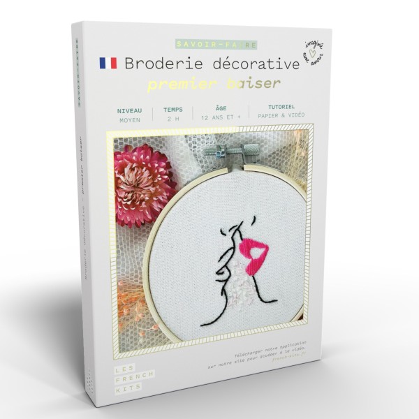 French Kits Broderie décorative - Premier baiser - 10 cm - Photo n°1