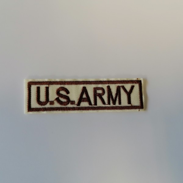 Un thermocollant U.S.ARMY sur fond blanc - Photo n°1