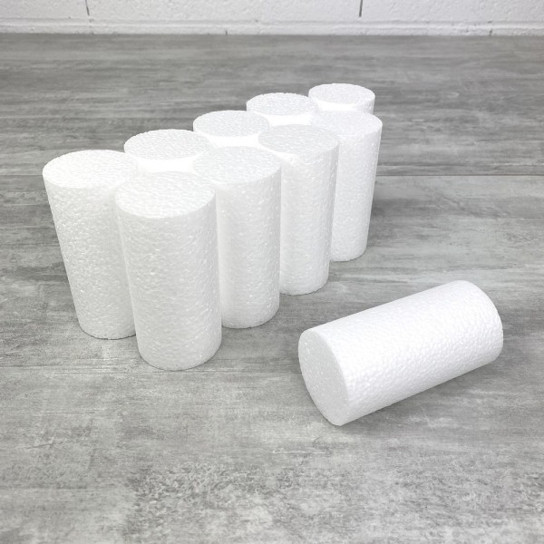 Lot de 10 petits cylindres en polystyrène, haut. 10 cm, diam. 5 cm, Dummies en Styropor blanc, à déc - Photo n°1