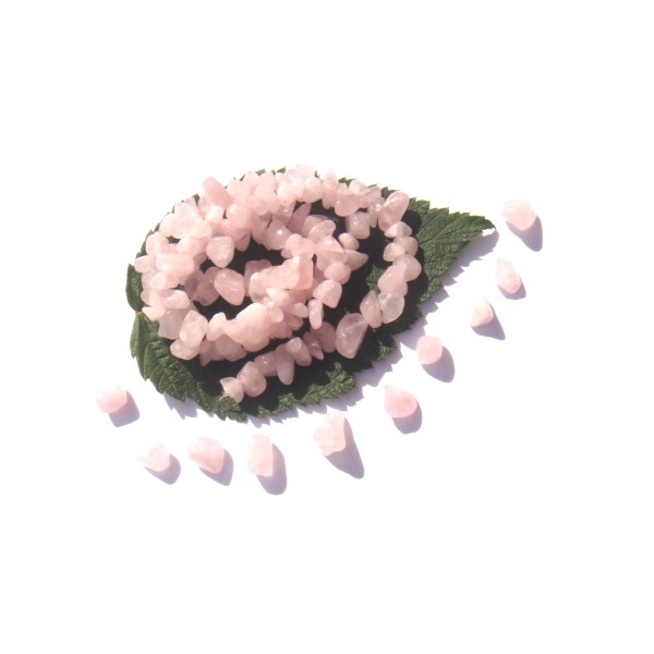 Quartz rose : 50 perles chips 10/15 MM de diamètre environ - Photo n°1