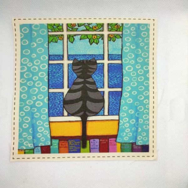 Coupon tissu - chat derrière la fenêtre - coton épais - 15x15cm - Photo n°1