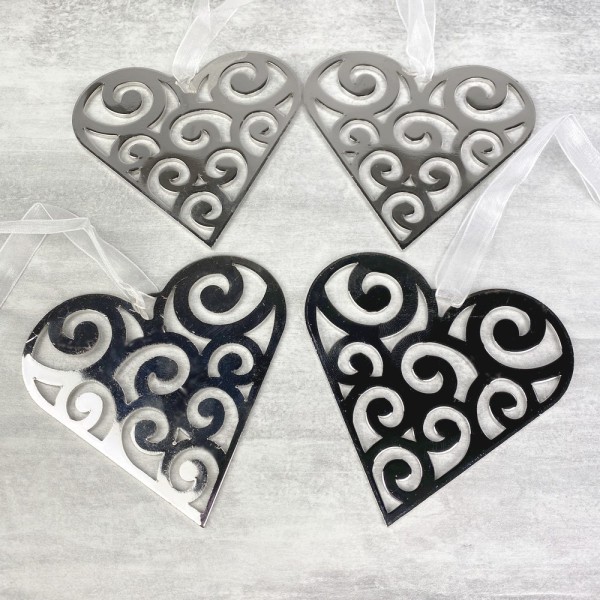 Lot de 4 Coeurs en métal Argenté, 8 cm, suspensions avec ruban en organza blanc, déco sapin de noël - Photo n°1