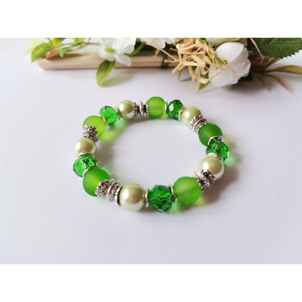 Kit bracelet fil élastique perles en verre vertes - Photo n°1