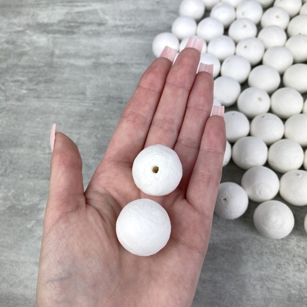 Lot 50 Boules de 2,5 cm en ouate de cellulose, Billes blanches en coton compressé de 25mm avec trou - Photo n°2
