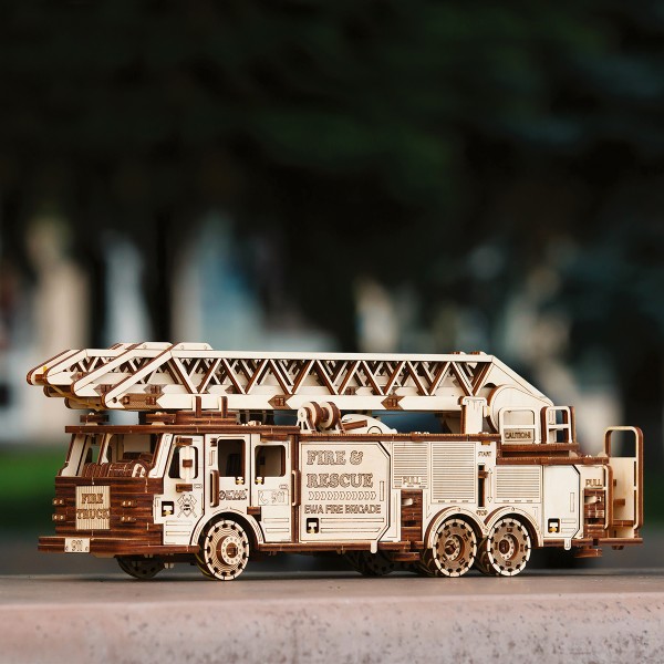 Puzzle 3D mécanique en bois - Camion de pompier - 37,8 x 9,8 cm - 439 pcs - Photo n°4