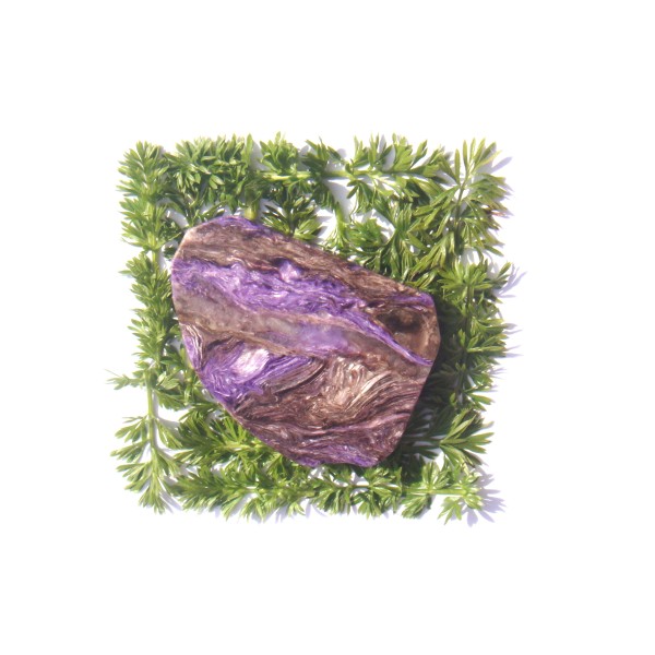 Tranche Charoïte violette multicolore 5.6 CM x 4.3 CM x 8 MM - Photo n°2
