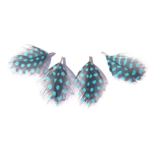 Lot 4 pendentifs plumes de Pintade teintées Turquoise 5.5 CM de hauteur - Photo n°1