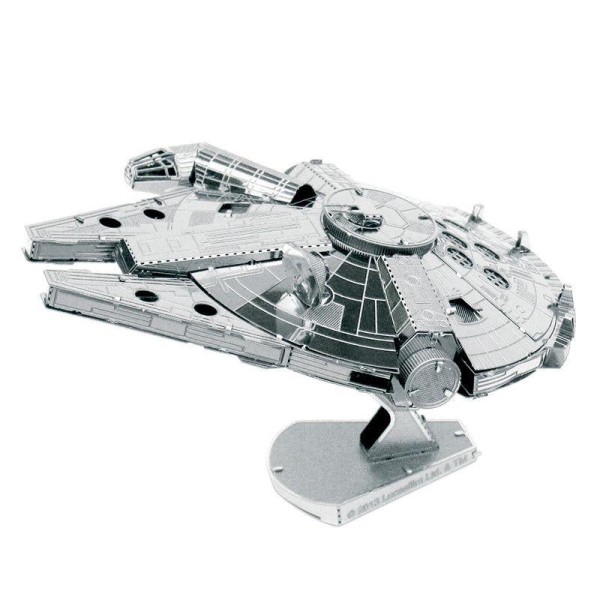 Maquette 3D en métal Star Wars - Millenium Falcon - Photo n°1