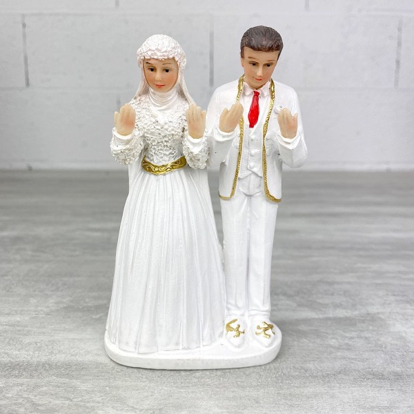Figurine couple de mariés oriental, hauteur 13,5 cm, mariage religieux, femme voilée et tenue tradit - Photo n°1