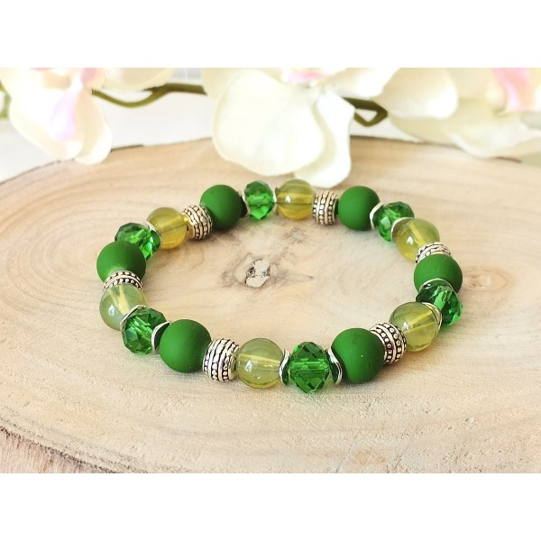 Kit bracelet fil élastique et perles en verre verte et kaki - Photo n°1