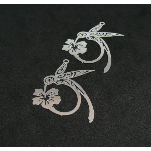 AE116743 Lot de 2 Estampes - pendentif filigrane Colibri et Fleur 31 par 29mm - cuivre coloris Argen - Photo n°1