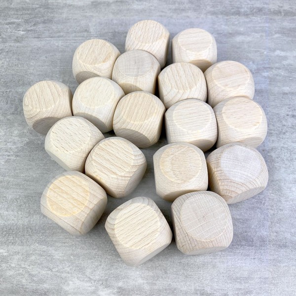 Lot de 20 Cubes en bois de hêtre, 3 cm, non traité, blanchi, dés de 30 mm à customiser - Photo n°1