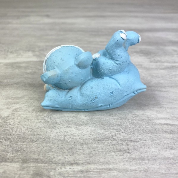 Bébé garçon sur Coussin bleu, dim. 7,6 x 6 cm, figurine en Résine pour Baby shower, baptême - Photo n°2