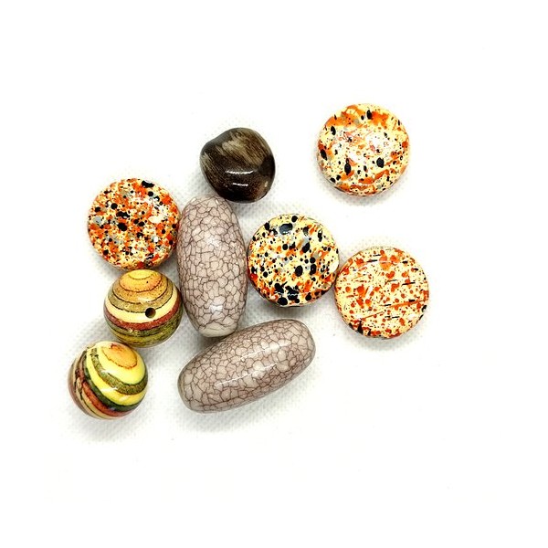 9 Perles en résine marron gris multicolore- taille diverse - 2 - Photo n°1