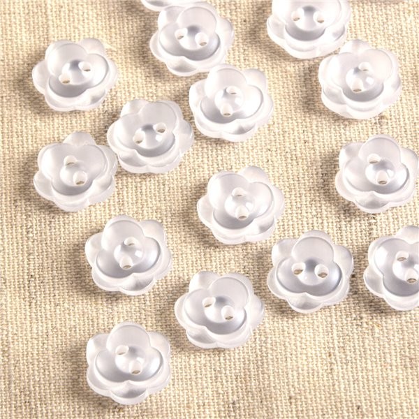 Lot de 6 boutons 2 trous fleur 13mm Blanc - Photo n°1
